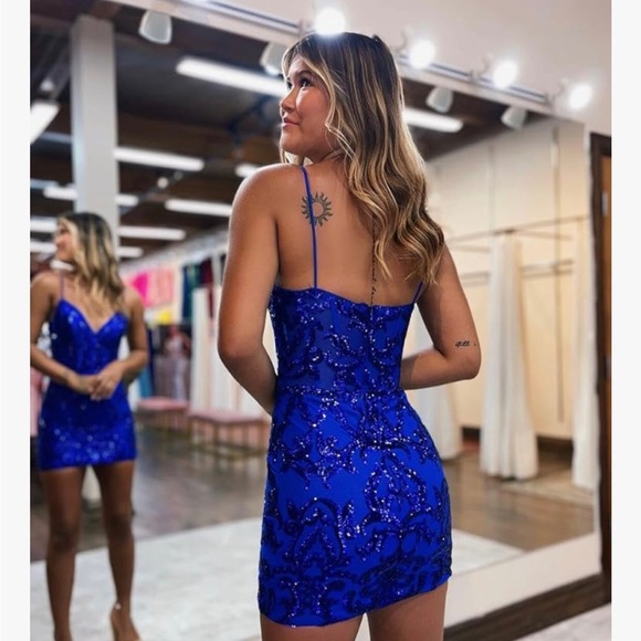 Cocktail Dress Size 4 - Picture 2 of 4